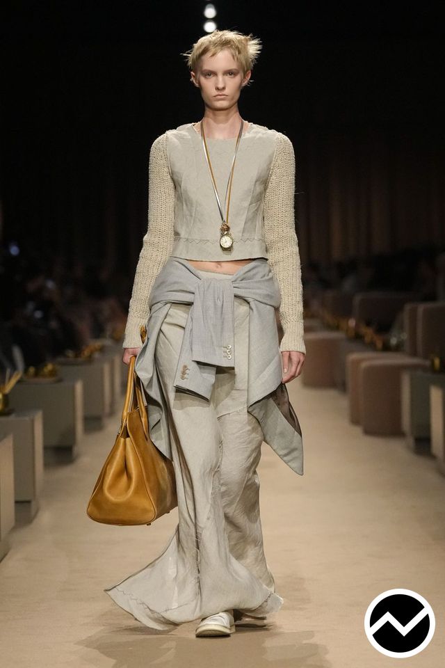 Coach, SS27 womenswear, Sand, look 12