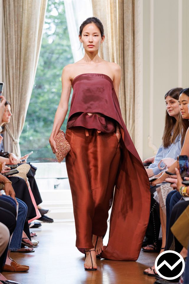 Kallmeyer, SS27 womenswear, Brick Red, look 4