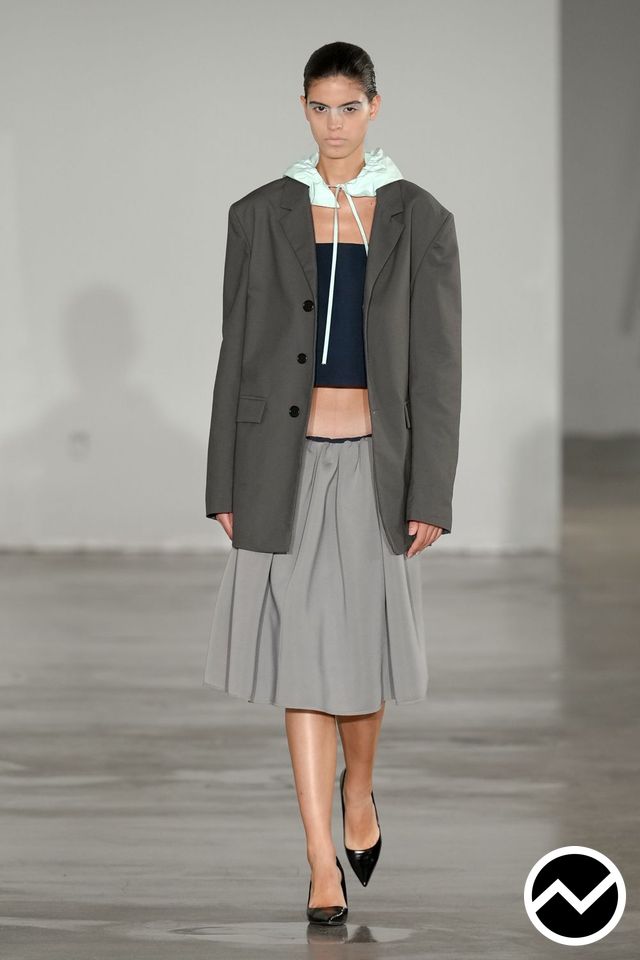 Lii, SS27 womenswear, Knife Skirts, look 28