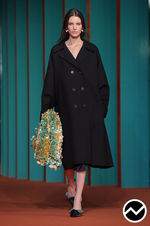 Tory Burch, SS27 womenswear, Side Pocket Coat, look 41