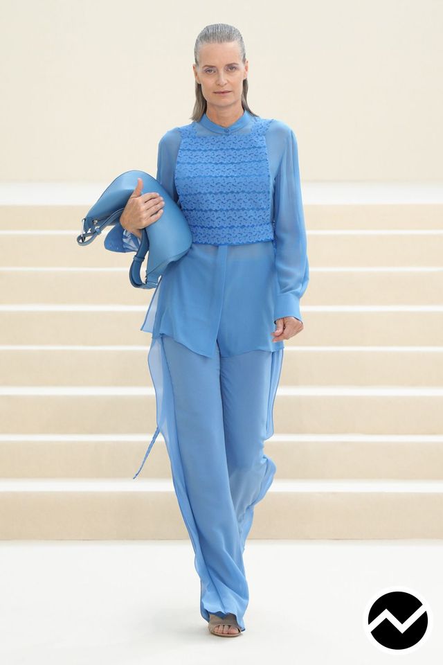 Akris, SS27 womenswear, Asymmetric Blouse, look 40
