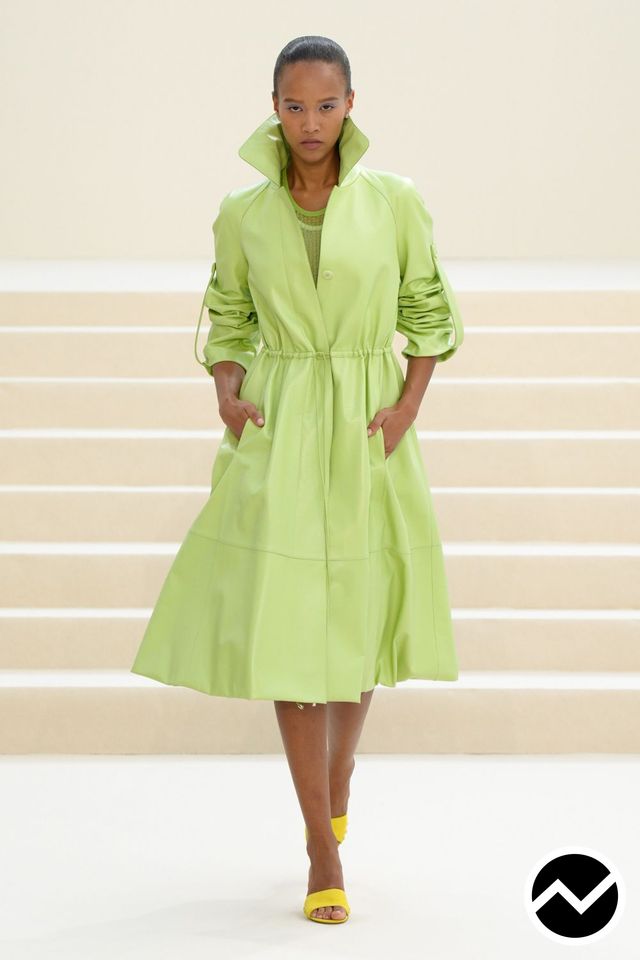 Akris, SS27 womenswear, Funnel Coat, look 47