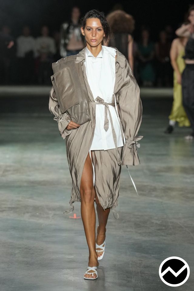 Alainpaul, SS27 womenswear, Taupe, look 23