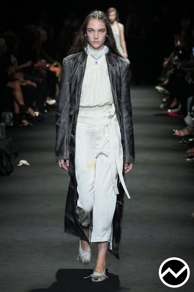 Ann Demeulemeester, SS27 womenswear, Cropped Pants, look 17