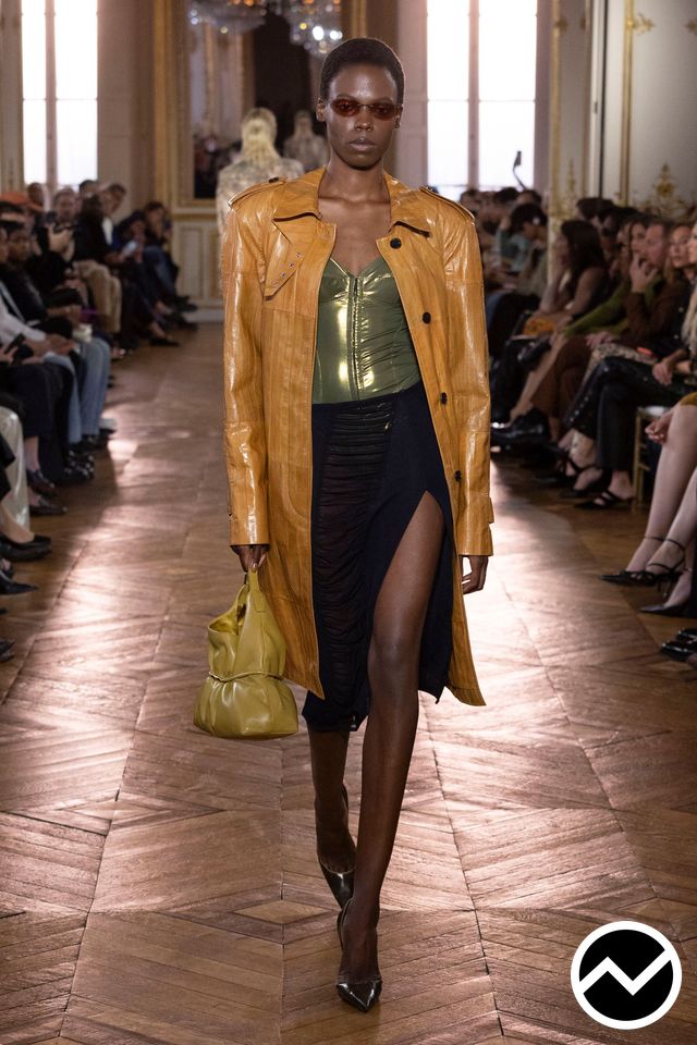 Balmain, SS27 womenswear, Mustard, look 5
