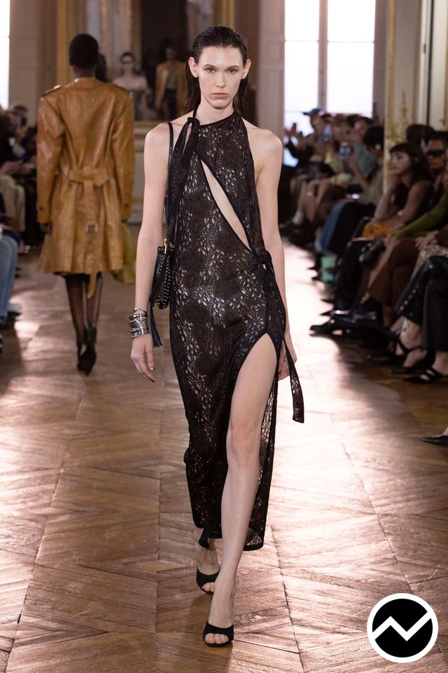 Balmain, SS27 womenswear, Goth, look 6