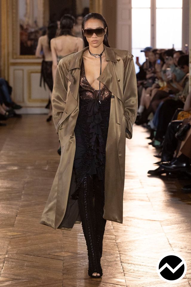 Balmain, SS27 womenswear, Drop Shoulder Coat, look 10
