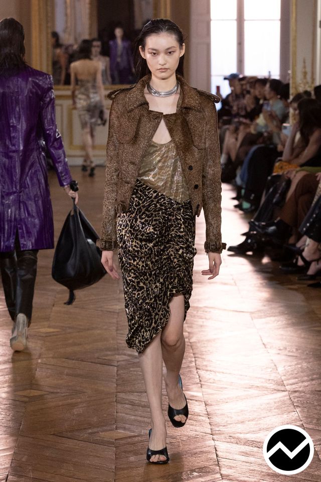 Balmain, SS27 womenswear, Taupe, look 13
