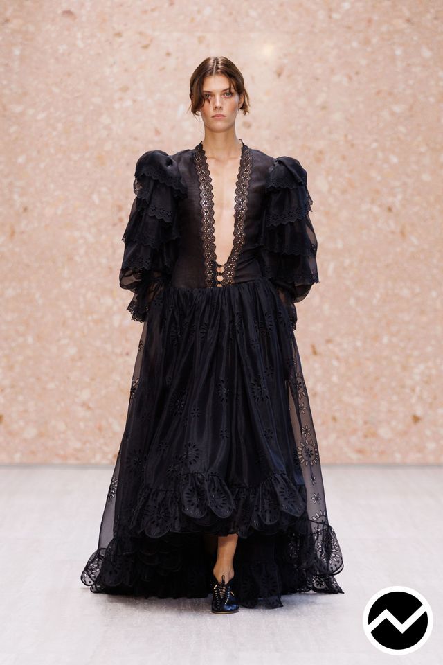 Chloé, SS27 womenswear, Goth, look 10