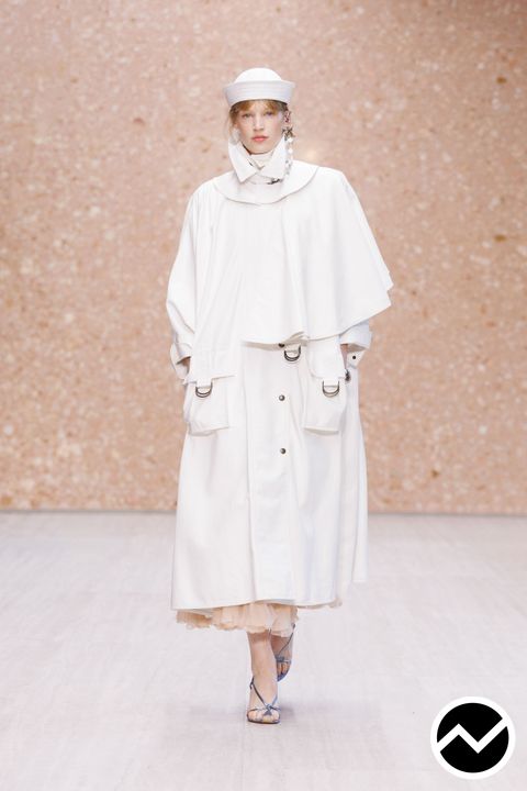 Chloé, SS27 womenswear, Funnel Coat, look 19