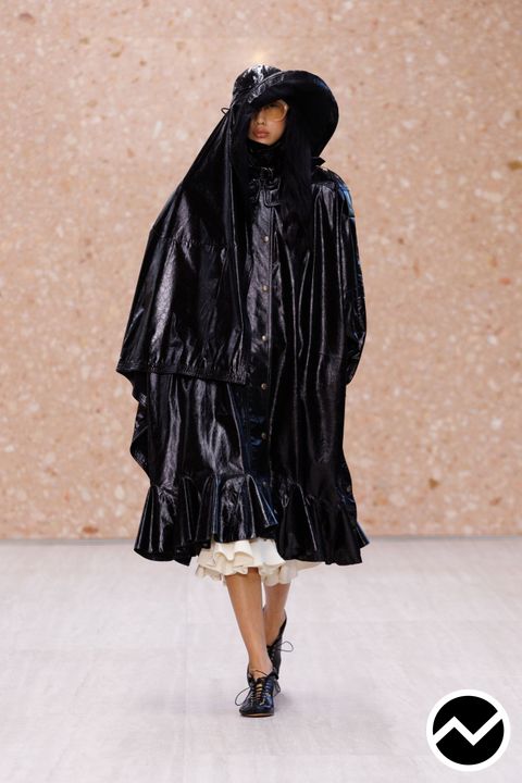 Chloé, SS27 womenswear, Hooded Coat, look 22