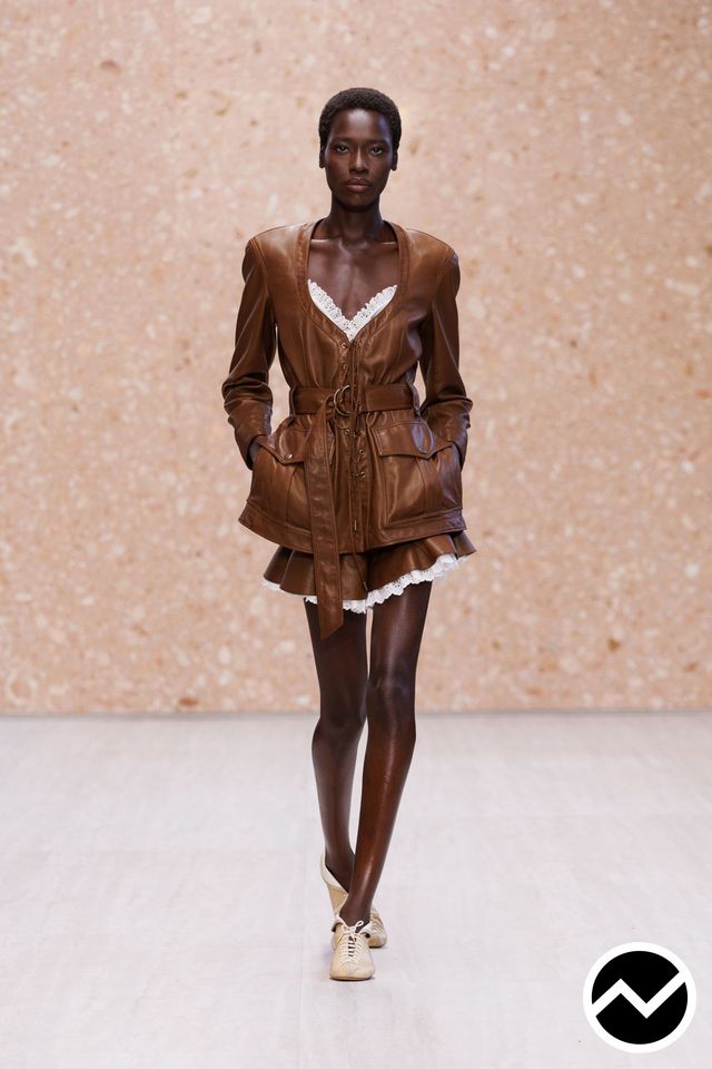 Chloé, SS27 womenswear, Caramel, look 25