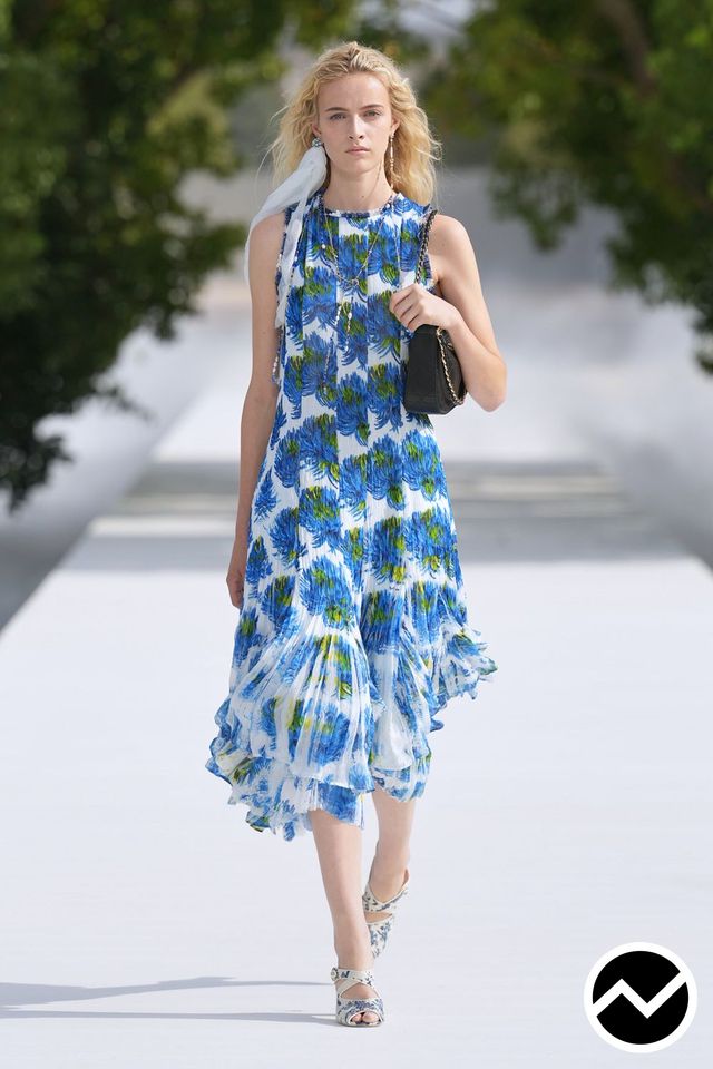 Dior, SS27 womenswear, Royal Blue, look 21