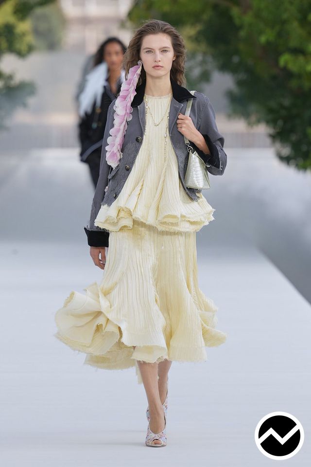 Dior, SS27 womenswear, Oversized Blouse, look 62