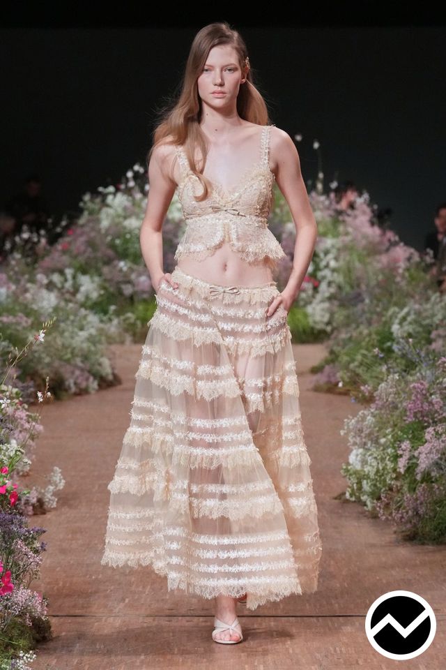 Elie Saab, SS27 womenswear, Almond, look 33