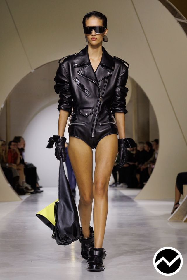 Givenchy, SS27 womenswear, Biker, look 29