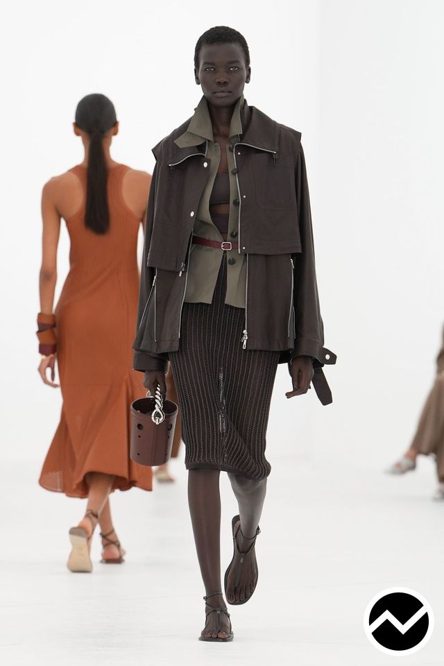 Hermès, SS27 womenswear, Taupe, look 28
