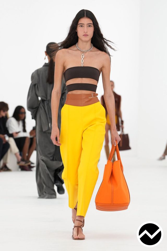 Hermès, SS27 womenswear, Coffee, look 35