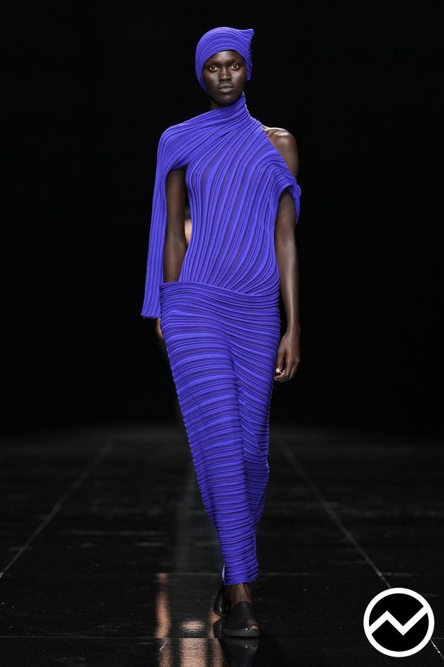 Issey Miyake, SS27 womenswear, Royal Blue, look 10