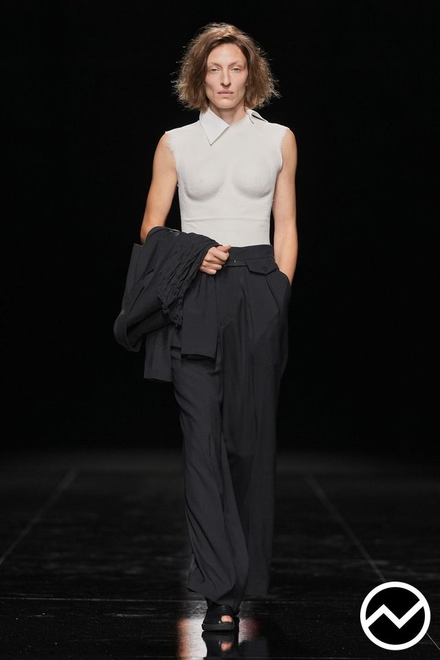 Issey Miyake, SS27 womenswear, Single Pleated Pants, look 19