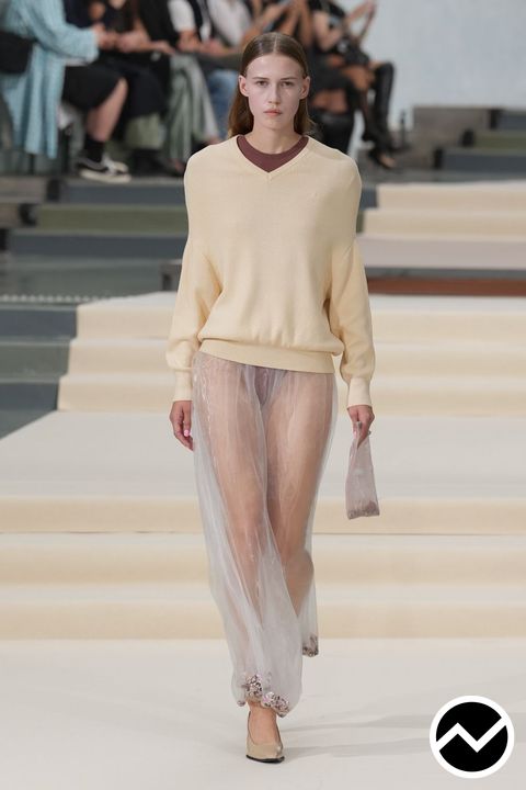 Julie Kegels, SS27 womenswear, V Neck Sweater, look 33