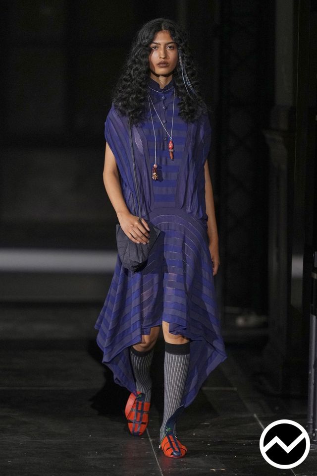 Kiko Kostadinov, SS27 womenswear, Navy, look 27