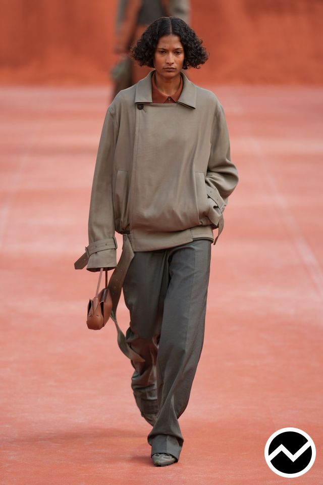 Lacoste, SS27 womenswear, Elemental Gray, look 2