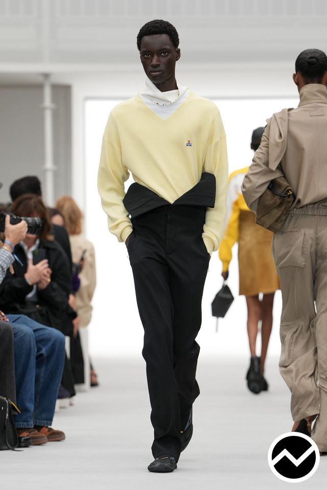 Loewe, SS27 menswear, V Neck Sweater, look 33