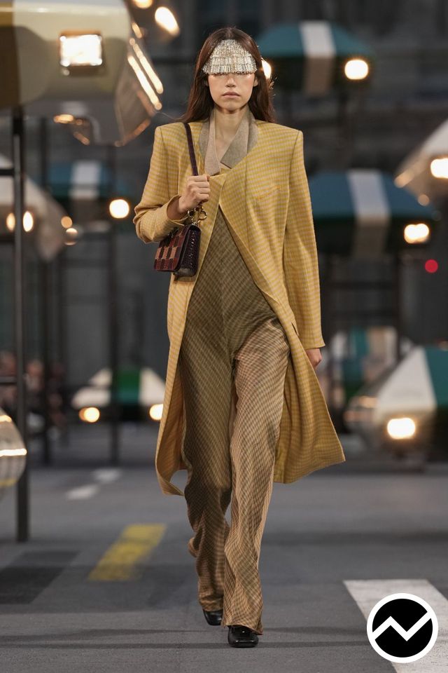 Louis Vuitton, SS27 womenswear, Mustard, look 34