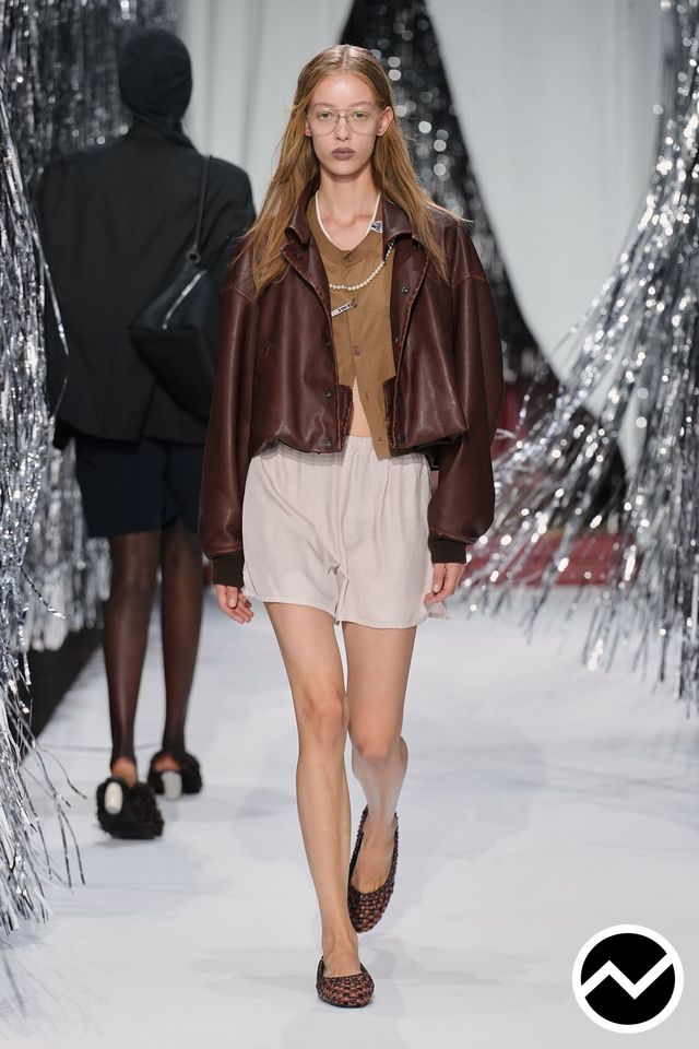 Maison Mihara Yasuhiro, SS27 womenswear, Caramel, look 42