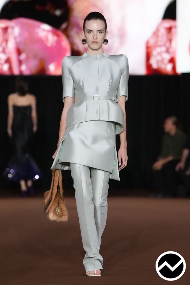 Mugler, SS27 womenswear, Sculpted Jacket, look 16
