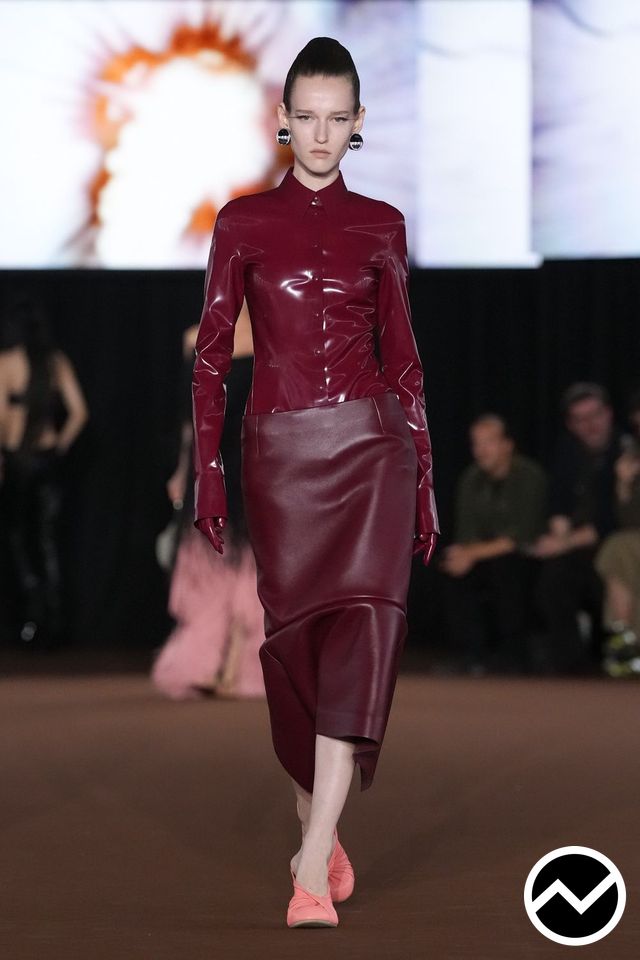 Mugler, SS27 womenswear, Burgundy, look 25