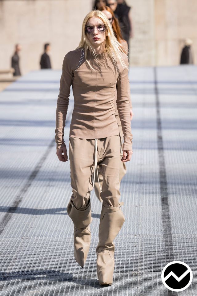 Rick Owens, SS27 womenswear, High Neckline Top, look 40