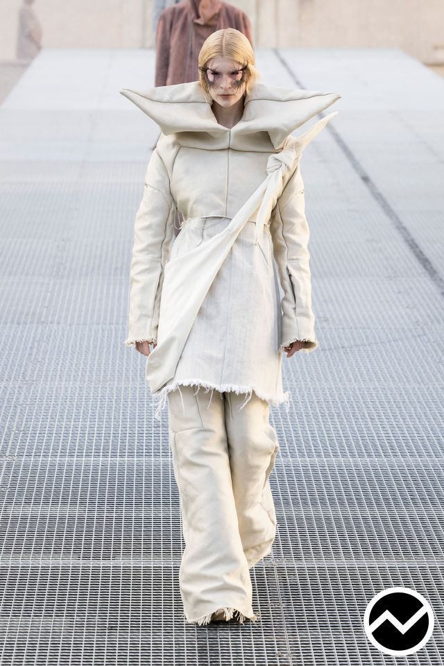Rick Owens, SS27 womenswear, Sculpted Jacket, look 34