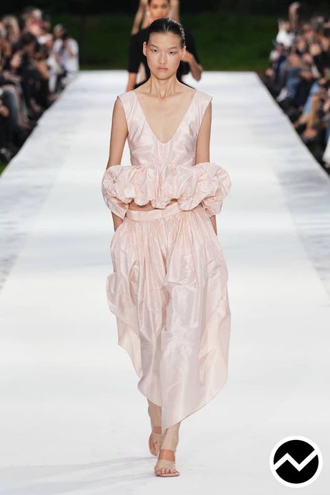 Stella Mccartney, SS27 womenswear, Blush, look 42