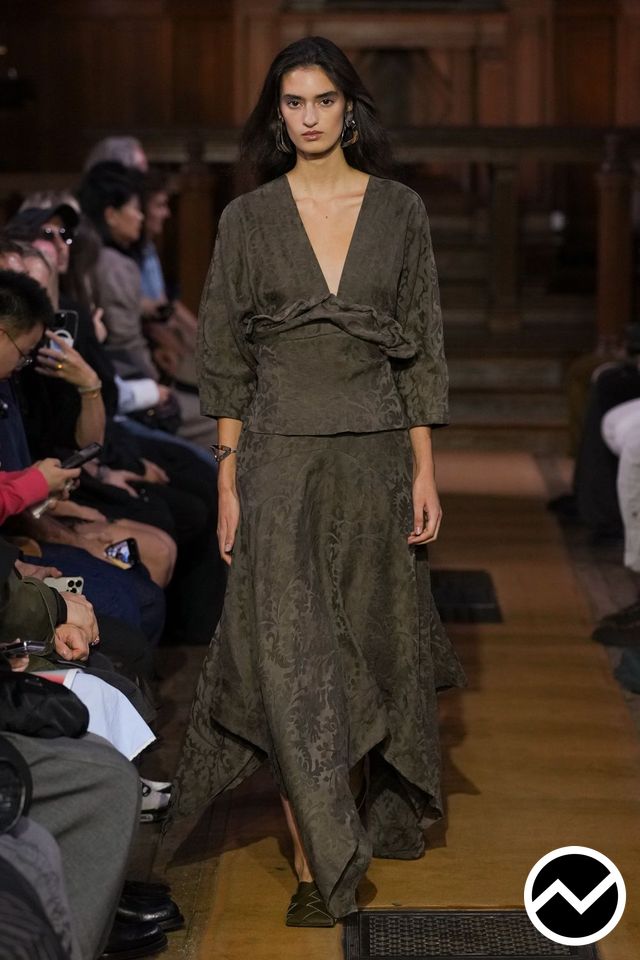Uma Wang, SS27 womenswear, Coffee, look 5