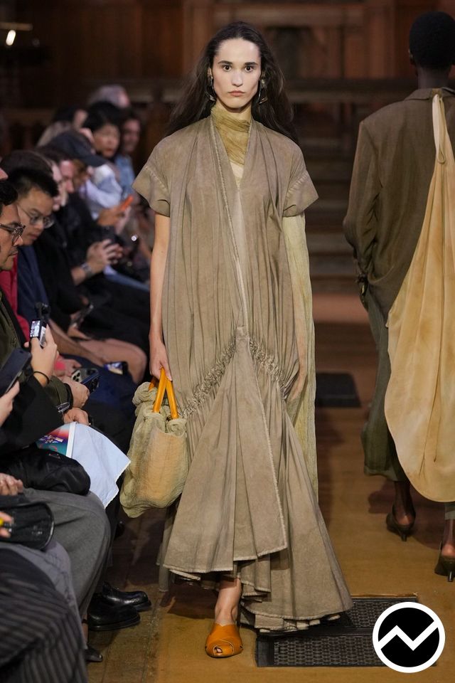 Uma Wang, SS27 womenswear, Oversized Dress, look 12