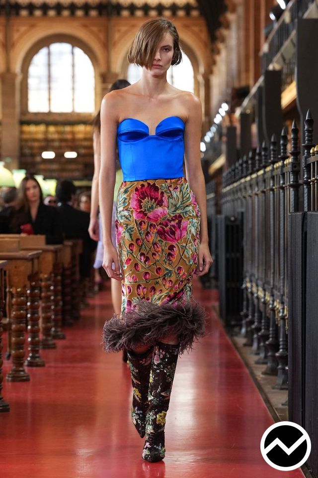 Valentino, SS27 womenswear, Royal Blue, look 6