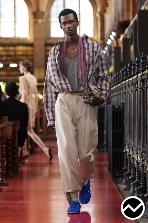 Valentino, SS27 menswear, Scoop T-Shirts, look 19