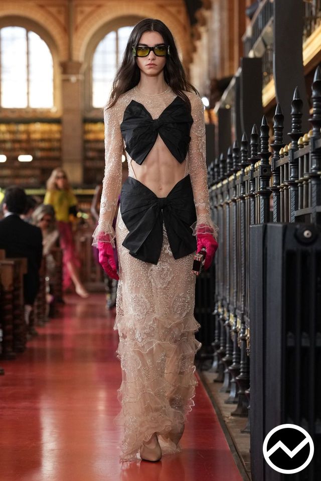 Valentino, Valentino SS27 womenswear, look 33