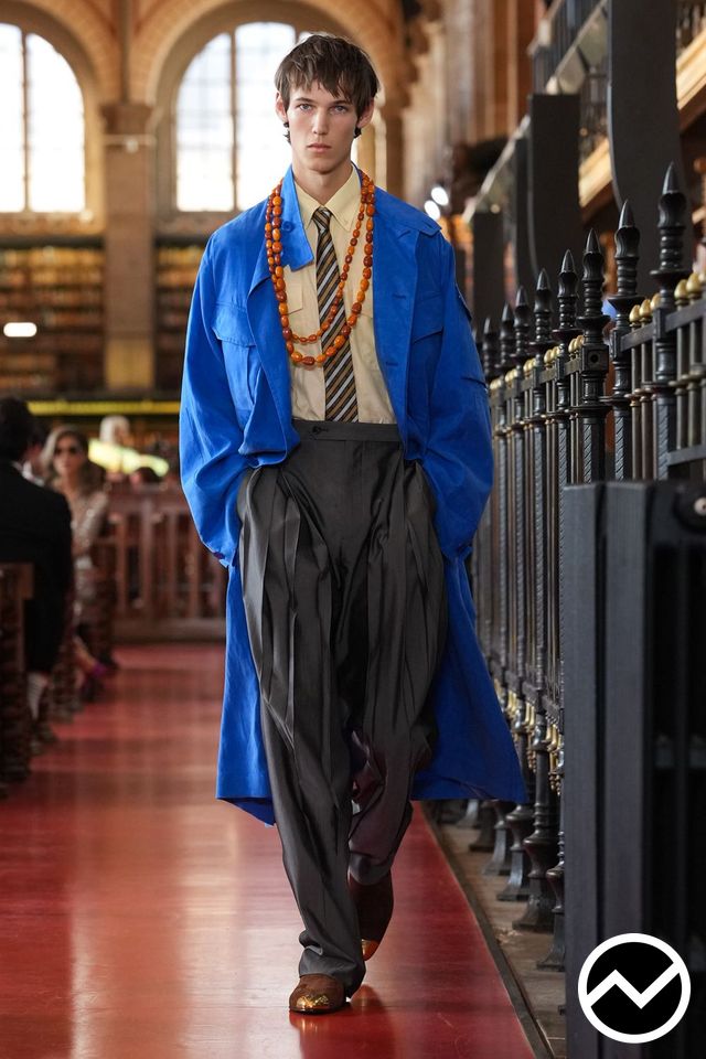 Valentino, SS27 menswear, Royal Blue, look 48