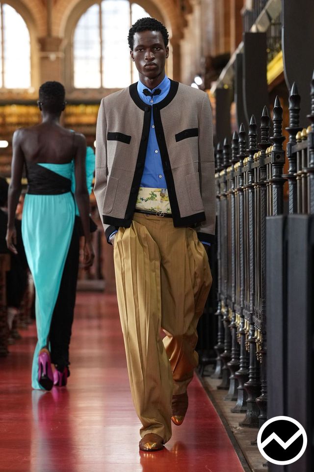 Valentino, SS27 menswear, Mustard, look 77