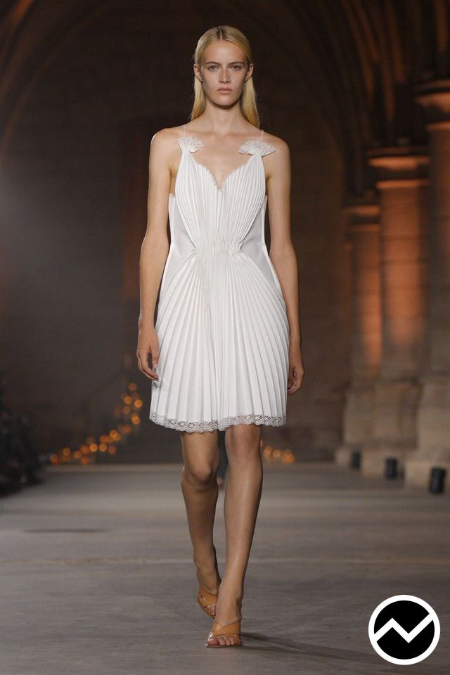 Victoria Beckham, SS27 womenswear, Cinched Dress, look 35