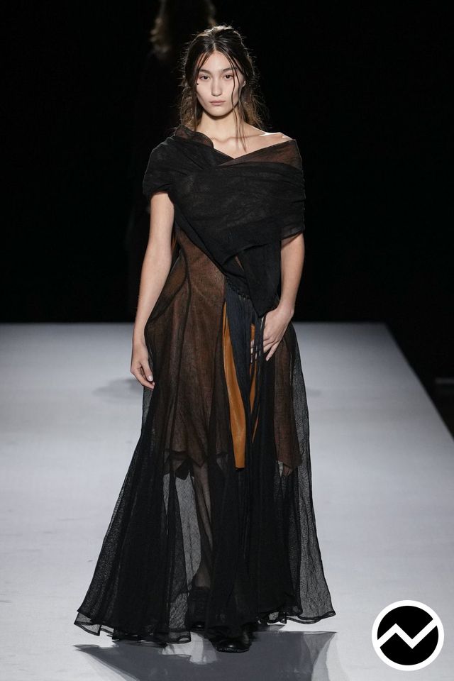 Yohji Yamamoto, Yohji Yamamoto SS27 womenswear, look 27