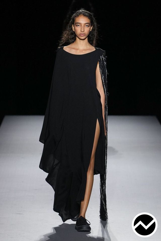 Yohji Yamamoto, Yohji Yamamoto SS27 womenswear, look 31