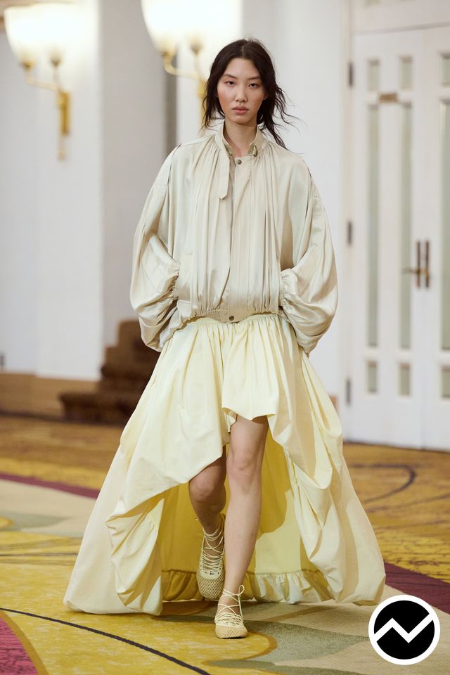 Xu Zhi, SS27 womenswear, Satin, look 33