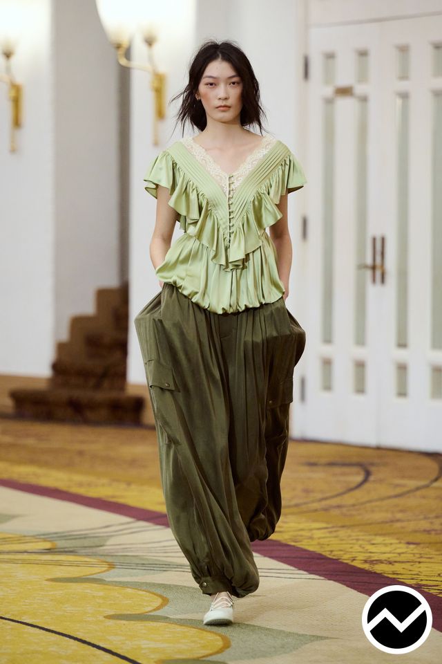 Xu Zhi, SS27 womenswear, Sculptural, look 41