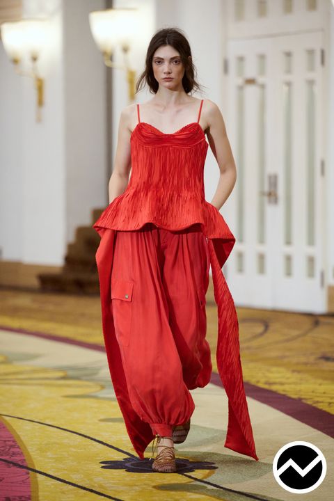 Xu Zhi, SS27 womenswear, Sculptural, look 44