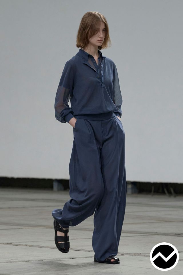 Hyke, SS27 womenswear, Loose Pants, look 3
