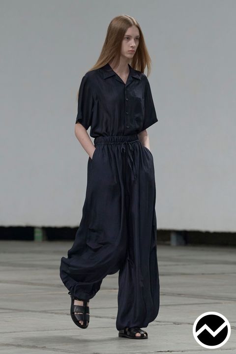 Hyke, SS27 womenswear, Revere Shirts, look 5